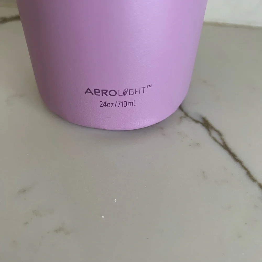 Stanley Spring 🐇 Lavender Aerolight Insulated Bottle